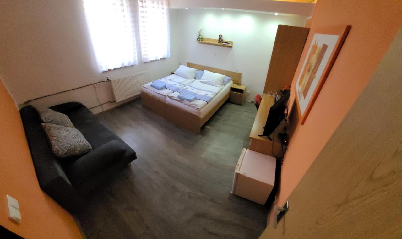 Hotel Gol Prostějov 外观 照片