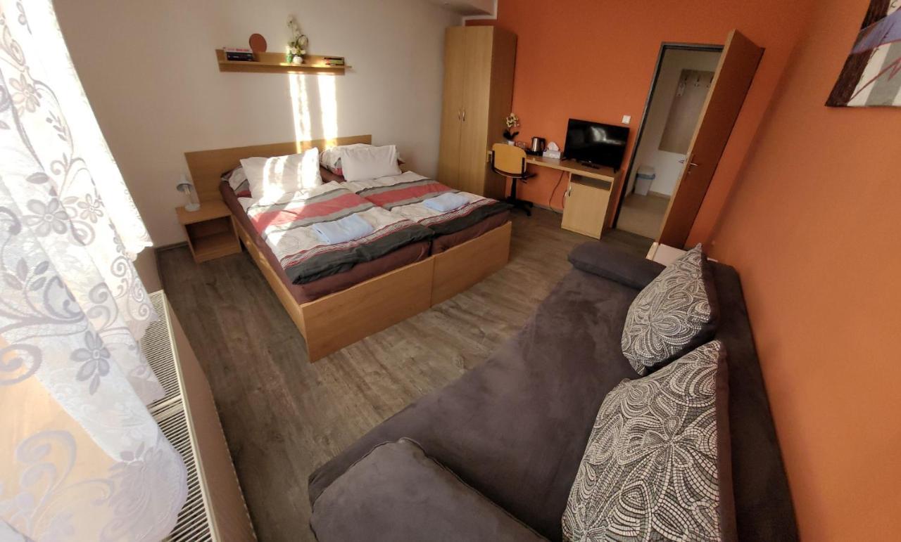 Hotel Gol Prostějov 外观 照片