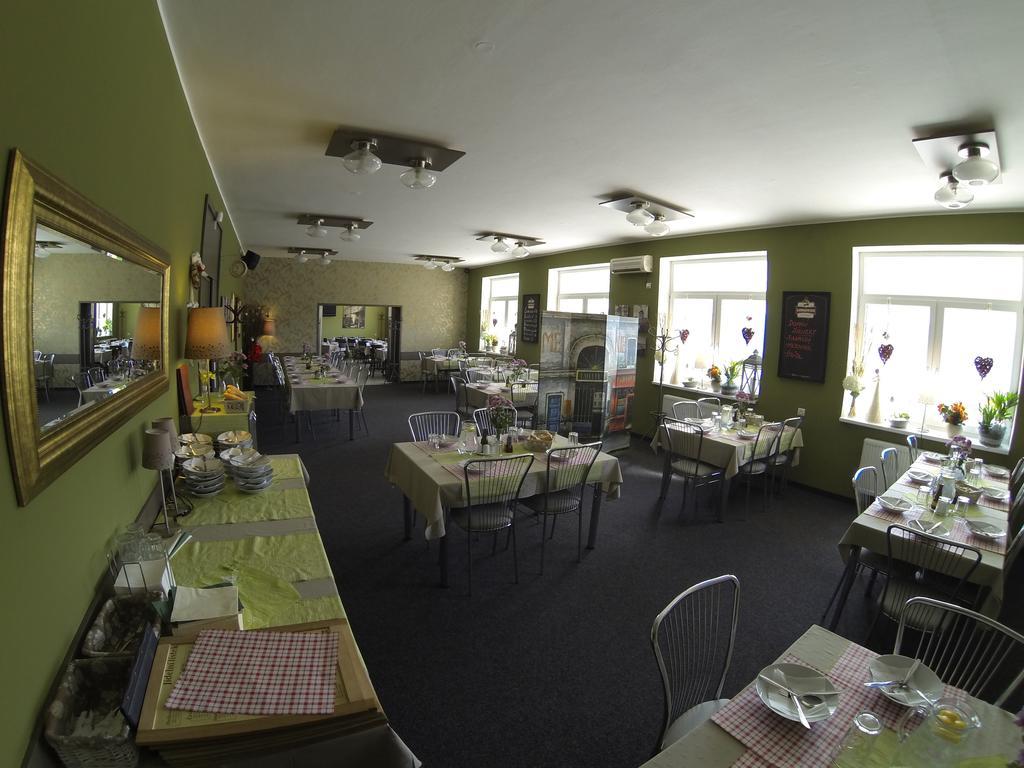 Hotel Gol Prostějov 外观 照片