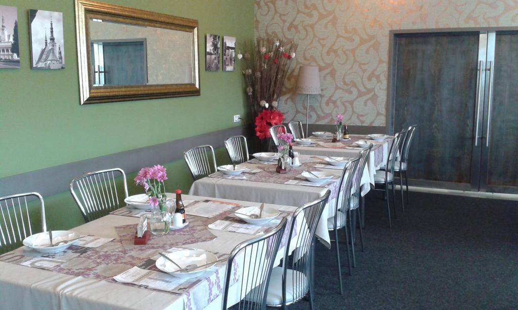 Hotel Gol Prostějov 外观 照片