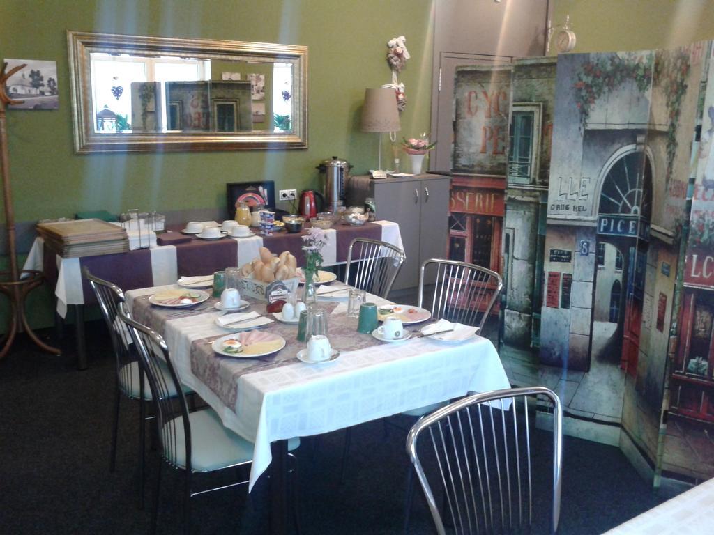 Hotel Gol Prostějov 外观 照片